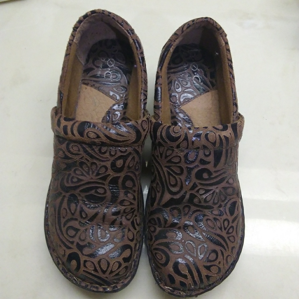 B.O.C Born Clog